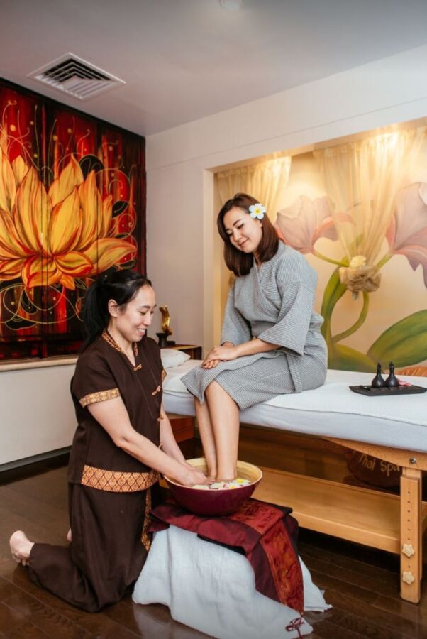 Massage balinais fleurs frangipanier